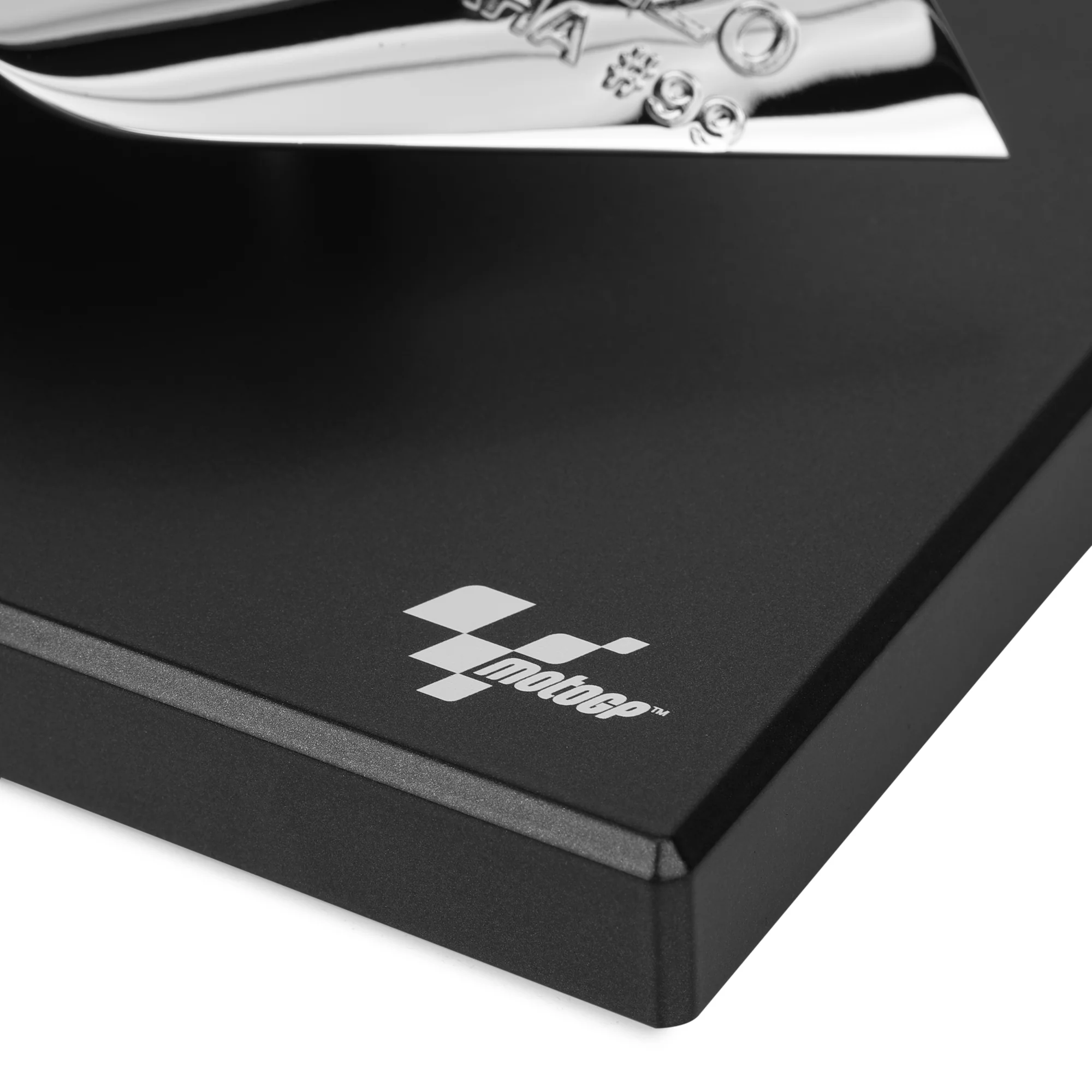 Replica FIM MotoGP World Championship Trophy Plaque – Jorge Lorenzo 2015 - Image 5